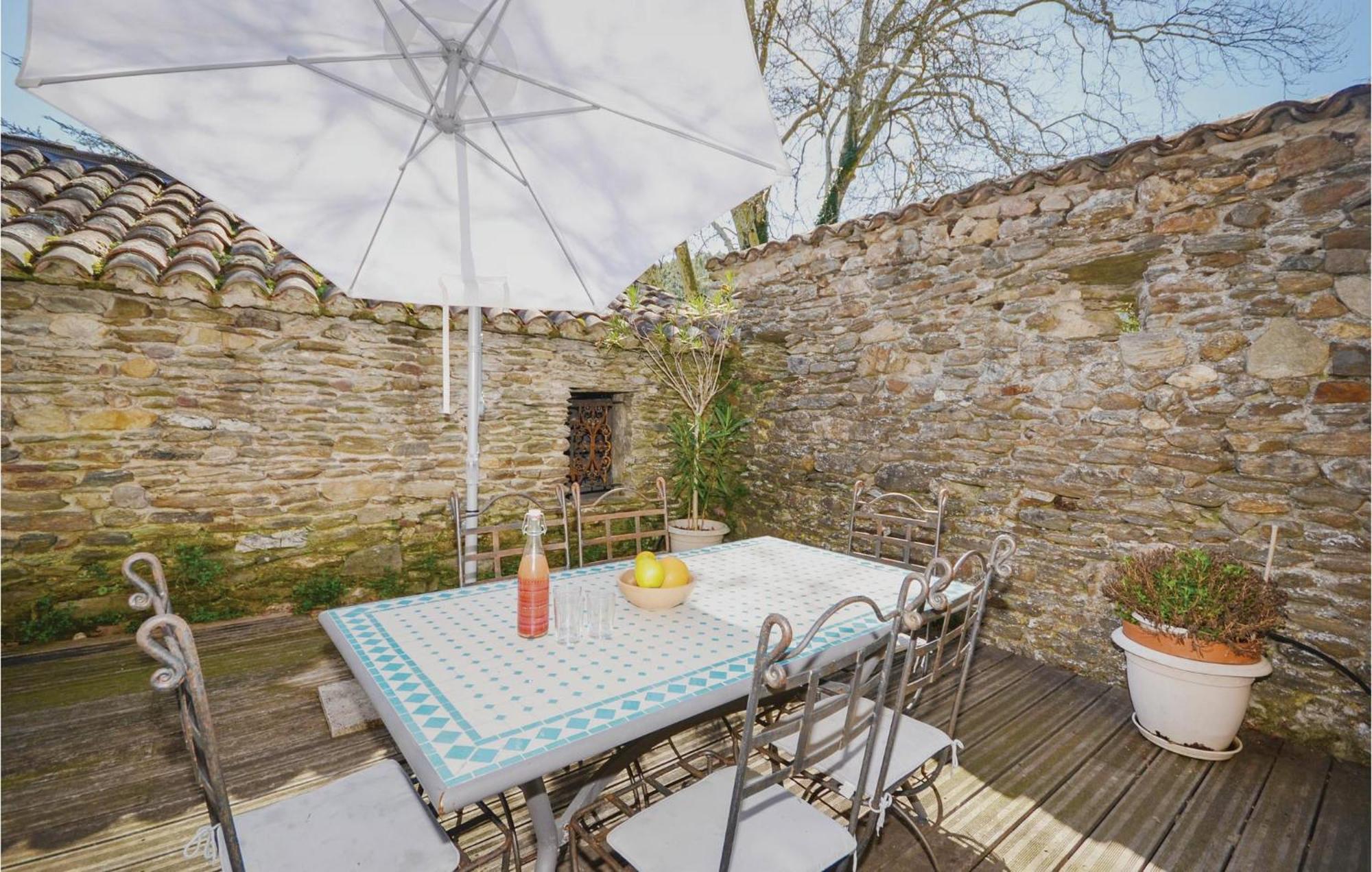 2 Bedroom Nice Apartment In Les Salles-Du-Gardon Soustelle Exterior photo