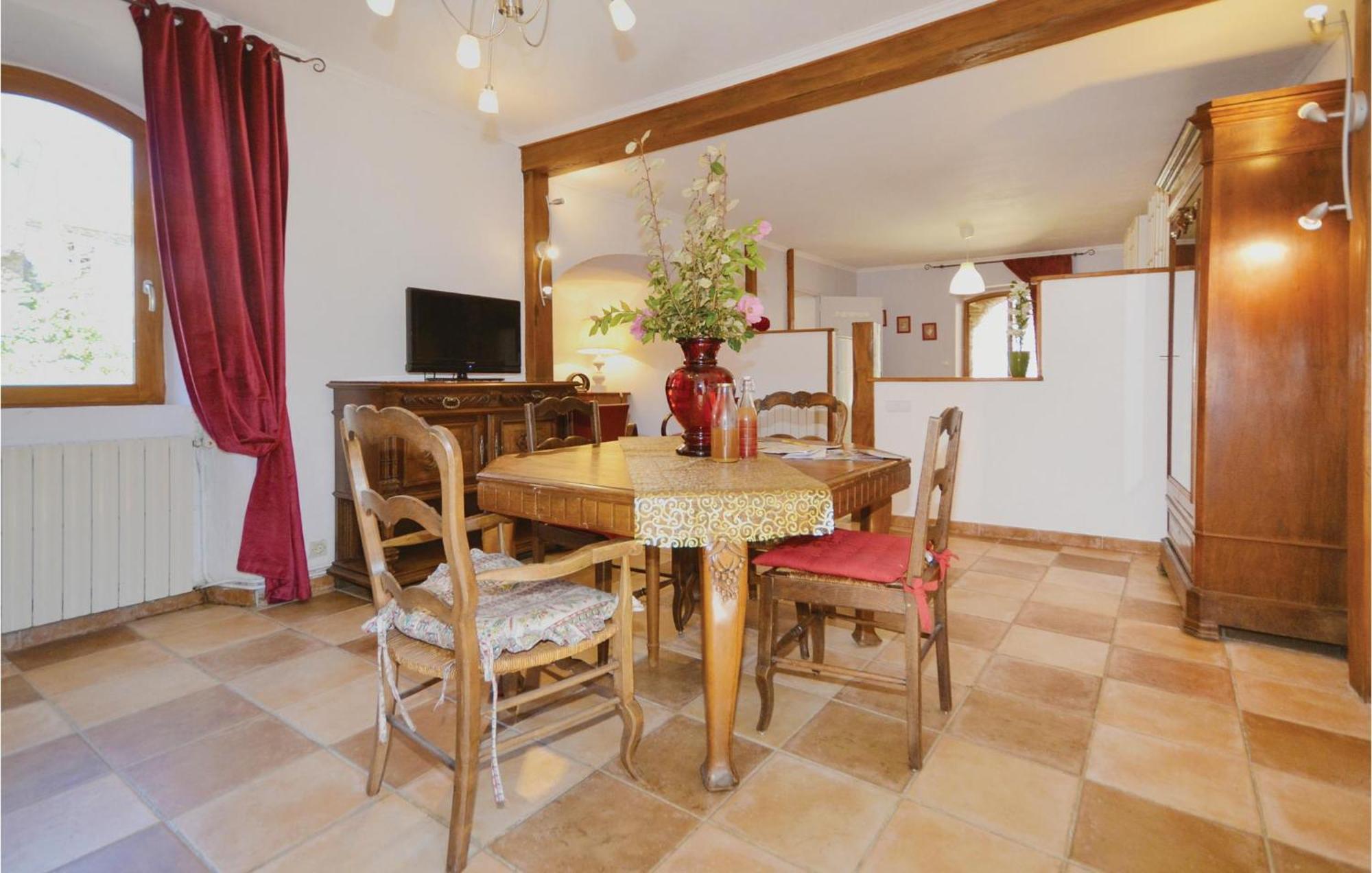 2 Bedroom Nice Apartment In Les Salles-Du-Gardon Soustelle Exterior photo